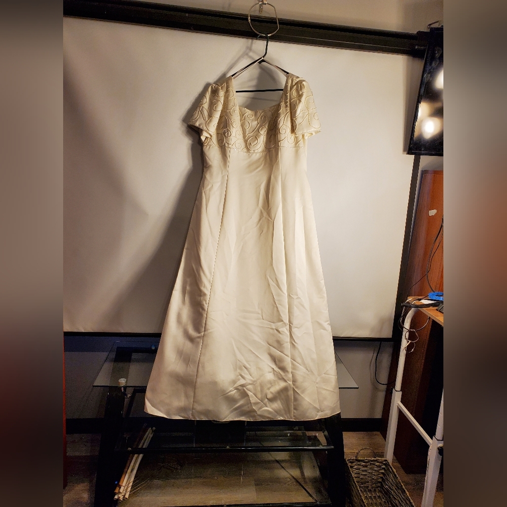Milano Elegant Ivory Cream Beaded Dress XXXL
